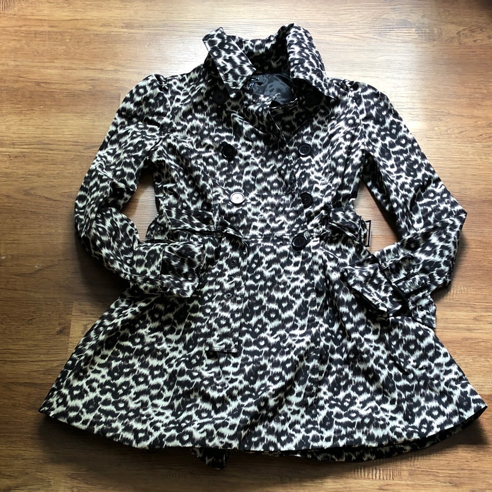 bebe Black and White Patterned Trench Coat size XS